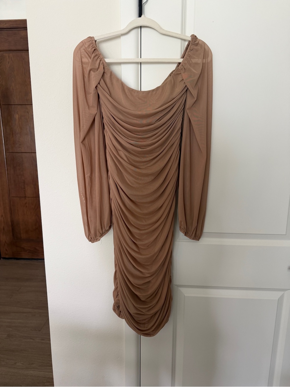 Ruched Long-Sleeve Midi Dress/ BabyShower